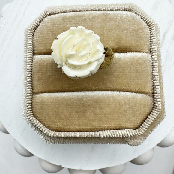 Vtg 14K Yellow Gold Carved Rose Ring With Leaves 2.4g Fine Jewelry Size 5.5 Band - Picture 10 of 16